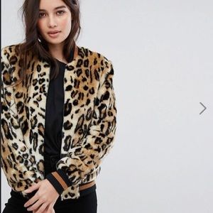 Leopard bomber jacket by VILA size L NWOT